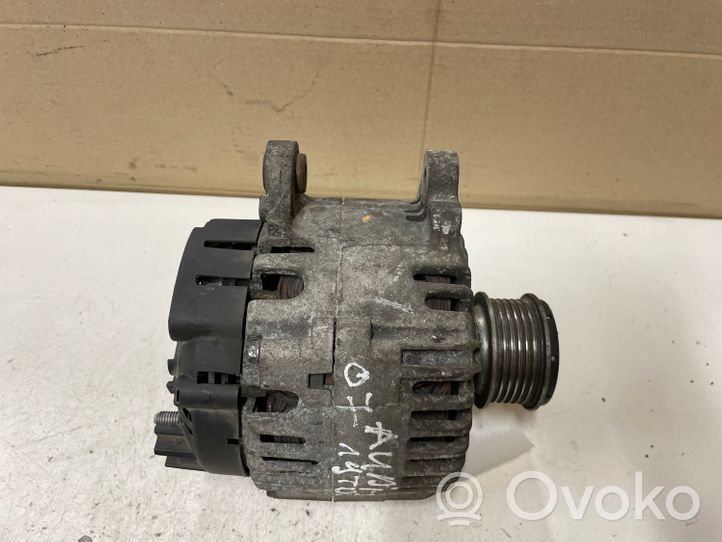 Audi A4 S4 B7 8E 8H Generatore/alternatore 06F903023H