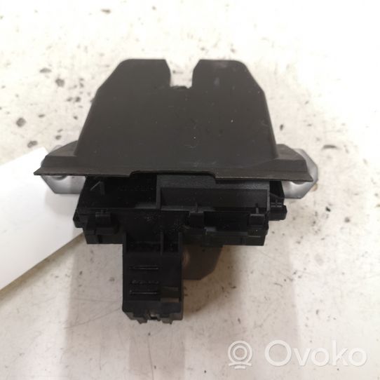 Volvo V40 Serrure de loquet coffre 31335870