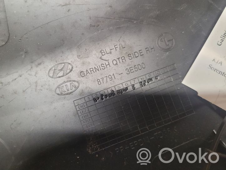 KIA Sorento Listwa błotnika tylnego 877913E500