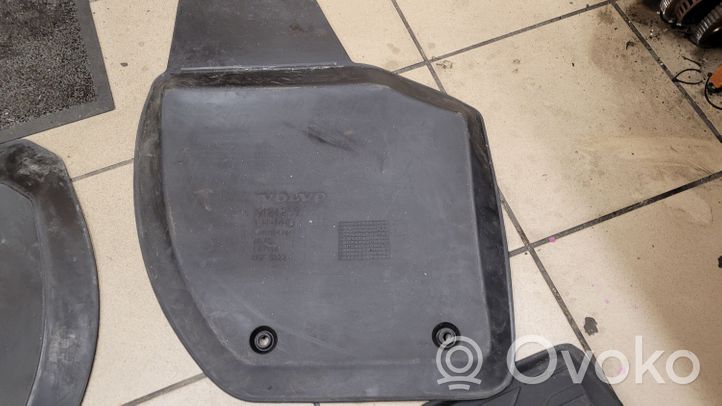 Volvo V40 Kit tapis de sol auto 9124268