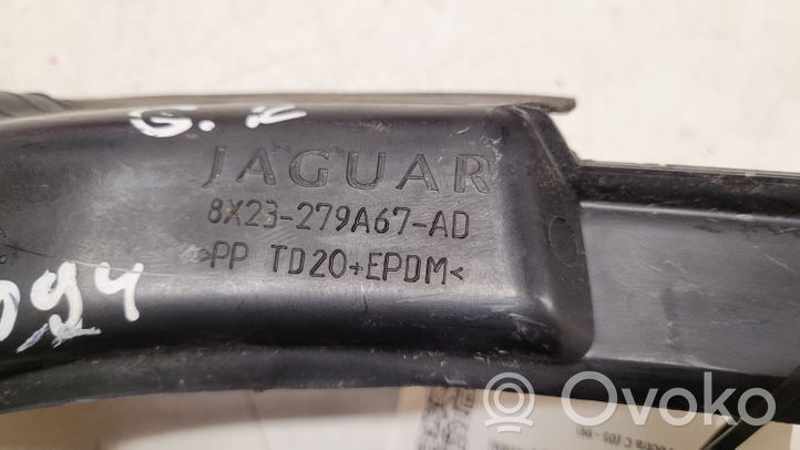 Jaguar XF X250 Listwa pod lampę tylną 8X23279A67AD