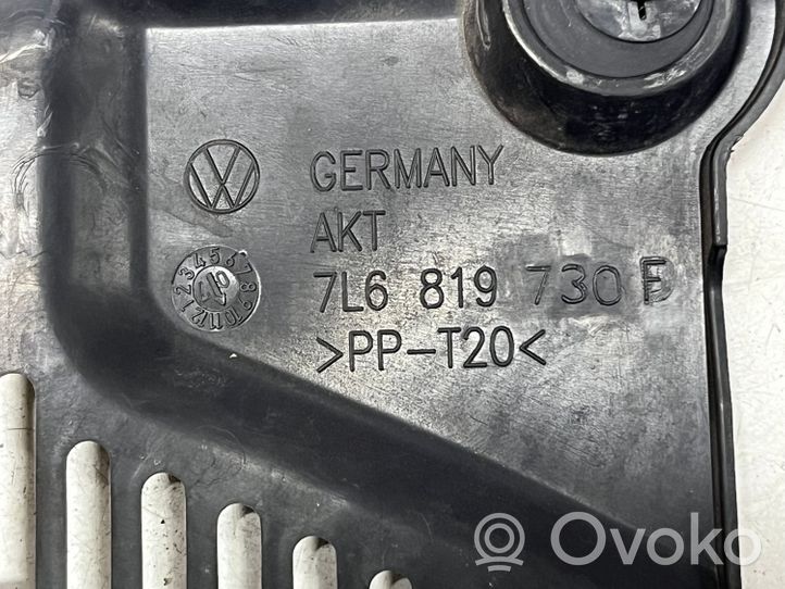 Volkswagen Touareg I Garniture de pare-brise 7L6819730F