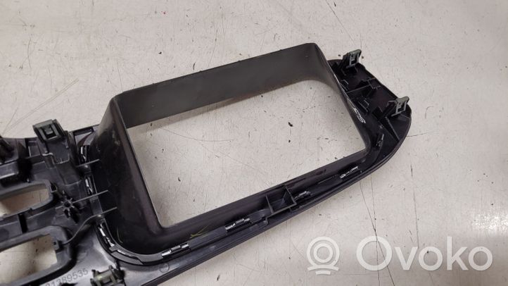 Volvo V40 Cornice cruscotto 31389535