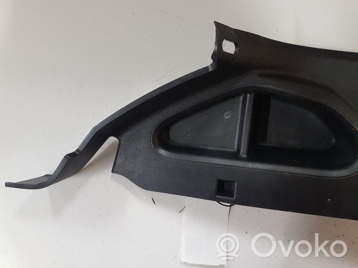 Volvo V40 Moldura protectora del borde trasero 31267989