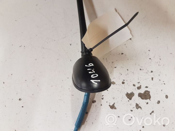 Toyota Avensis T270 Radio antena V307289C