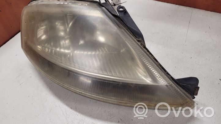 Citroen C3 Lampa przednia 20A023B