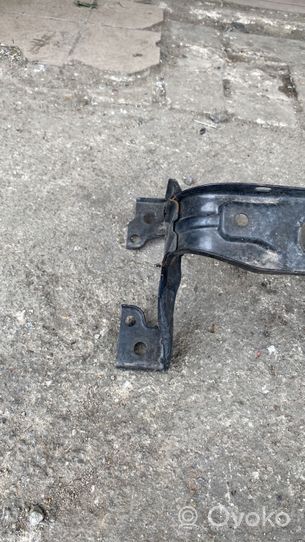 Volvo V40 Traverse inférieur support de radiateur 