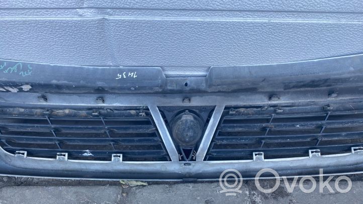 Opel Vivaro Grille calandre supérieure de pare-chocs avant 