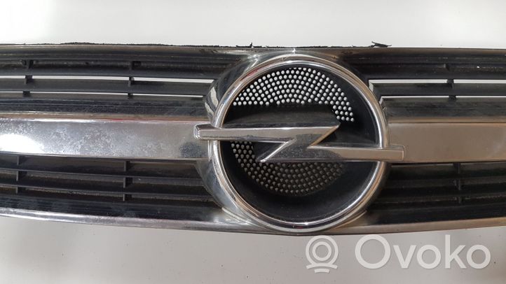 Opel Signum Atrapa chłodnicy / Grill 464192822