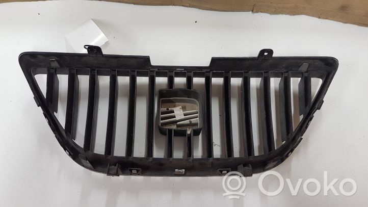 Seat Ibiza IV (6J,6P) Grille de calandre avant 6J0853651