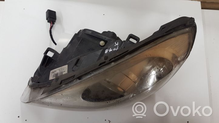 Volvo V60 Lampa przednia 31299996