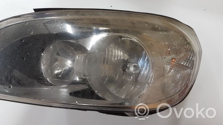 Volvo V60 Lampa przednia 31299996