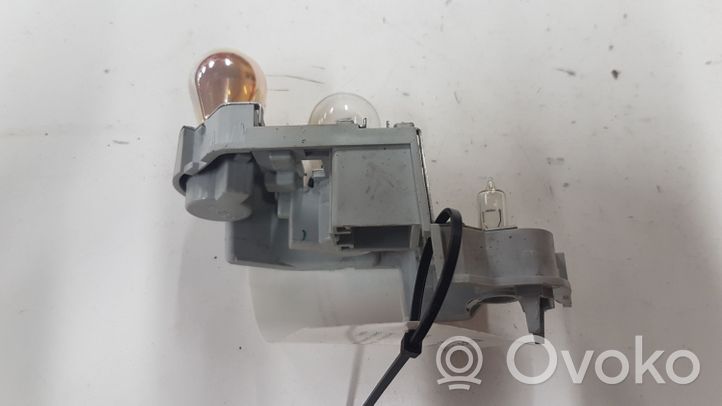 Volvo V60 Porte ampoule de feu arrière 21498009