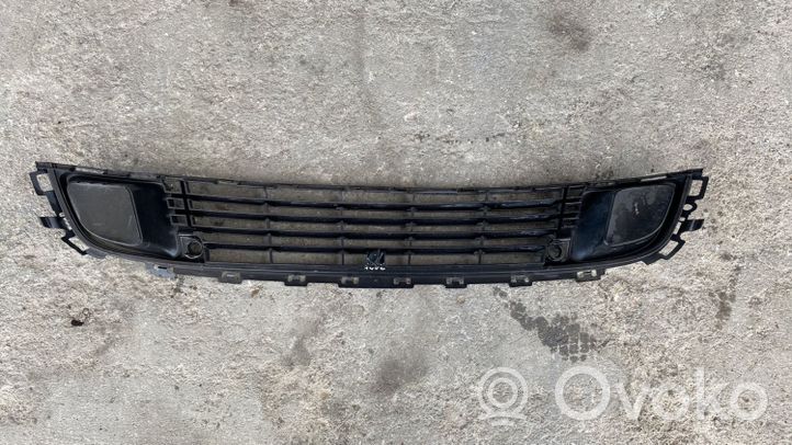 Citroen C5 Etupuskurin alempi jäähdytinsäleikkö 968105267703