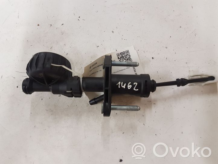 Opel Astra J Clutch master cylinder 55561915