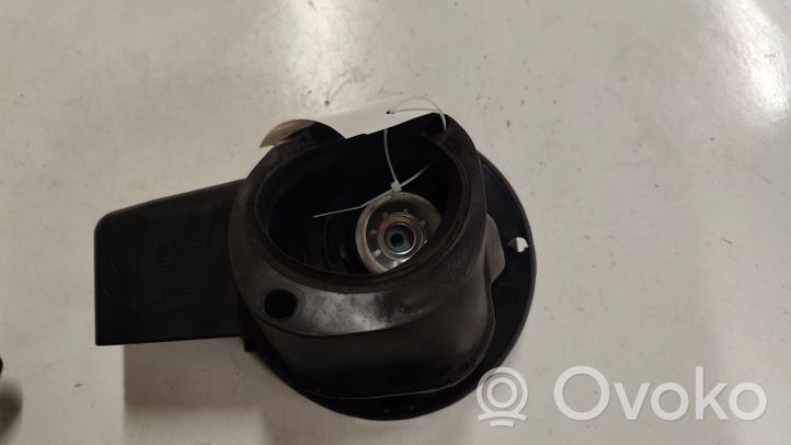 KIA Sorento Bouchon, volet de trappe de réservoir à carburant 695131U000