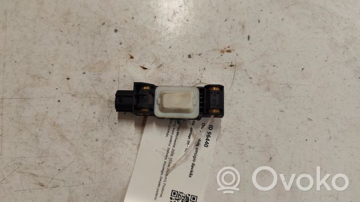 KIA Sportage Airbag deployment crash/impact sensor 0285003067