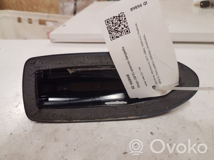 Volvo V40 Kattoantennin (GPS) suoja 39865856