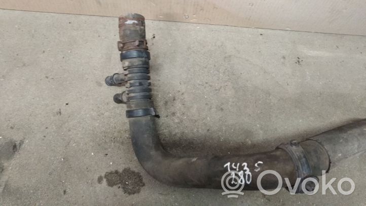 Opel Vivaro Air intake hose/pipe 