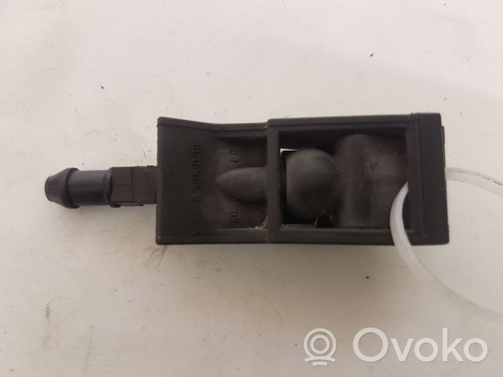 Volkswagen PASSAT B5.5 Ugello a spruzzo lavavetri per parabrezza 6E0955985