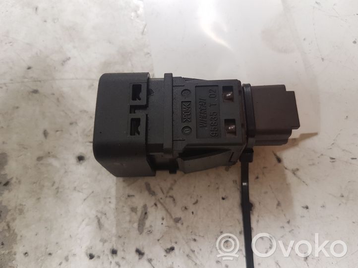 Citroen C4 I Passenger airbag on/off switch 95835