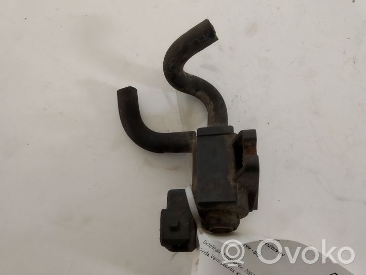 Opel Zafira A Vacuum valve 72244800