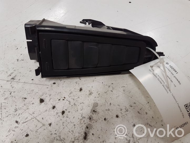 Citroen C4 I Picasso Grille d'aération centrale 9657691477