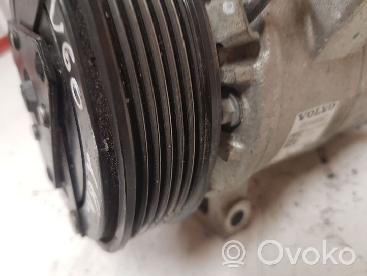 Volvo V60 Ilmastointilaitteen kompressorin pumppu (A/C) P31449067