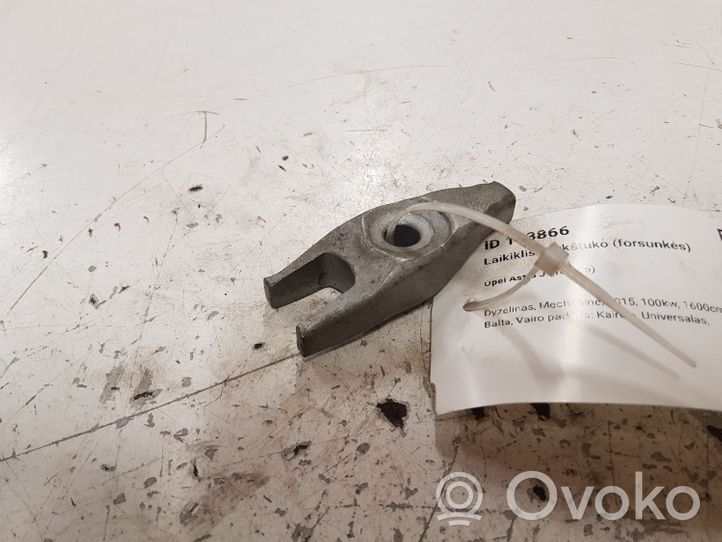 Opel Astra J Fuel Injector clamp holder 