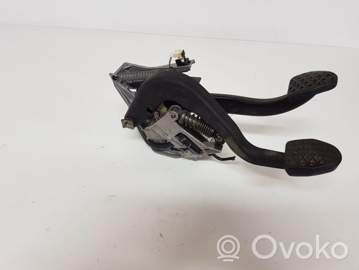 BMW 3 F30 F35 F31 Pedal assembly 678711