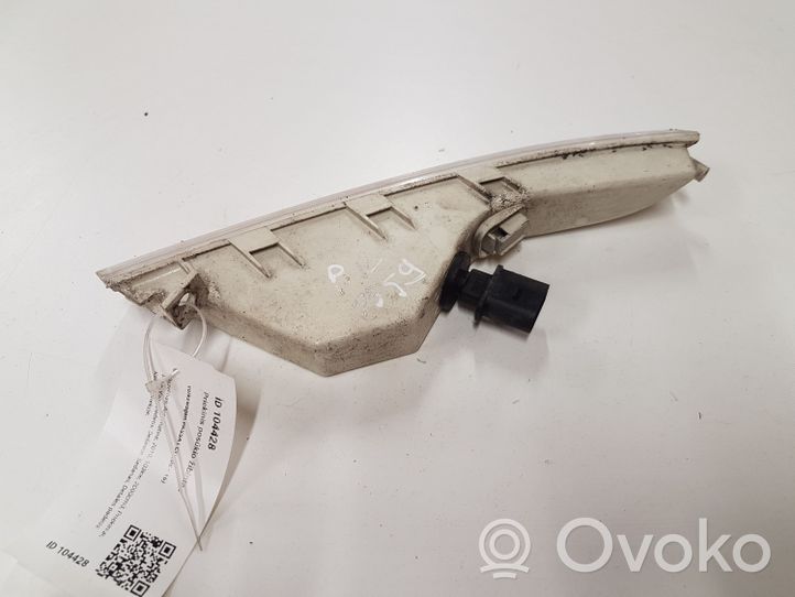 Volkswagen PASSAT CC Indicatore di direzione anteriore 3C8953041