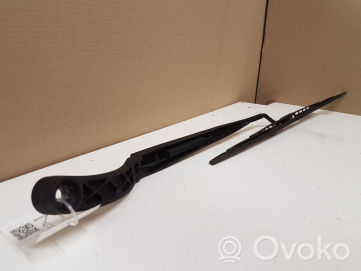 KIA Sorento Windshield/front glass wiper blade 2167