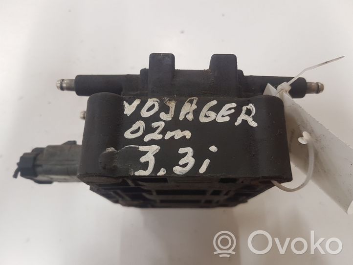 Chrysler Voyager Cewka zapłonowa wysokiego napięcia 56032520AC