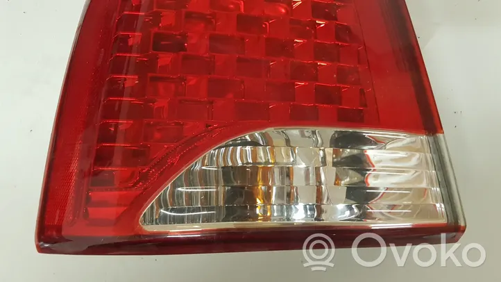 KIA Sorento Lampa tylna 