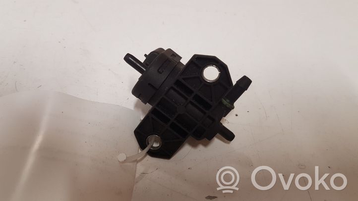 Ford C-MAX II Turboahtimen magneettiventtiili 9688124580