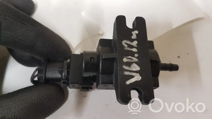 Volvo S60 Turbo solenoid valve 70261300