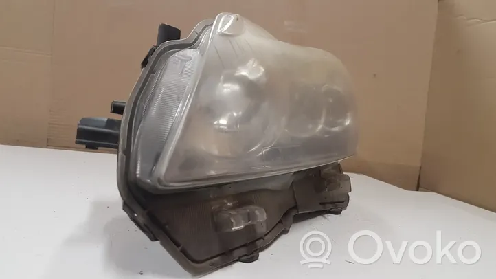 Toyota Prius (XW30) Lampa przednia 8596747010