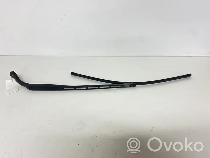 Peugeot 307 Windshield/front glass wiper blade 9656189480