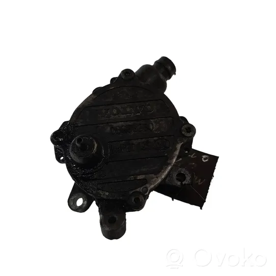 Volvo V70 Vacuum pump 08658230