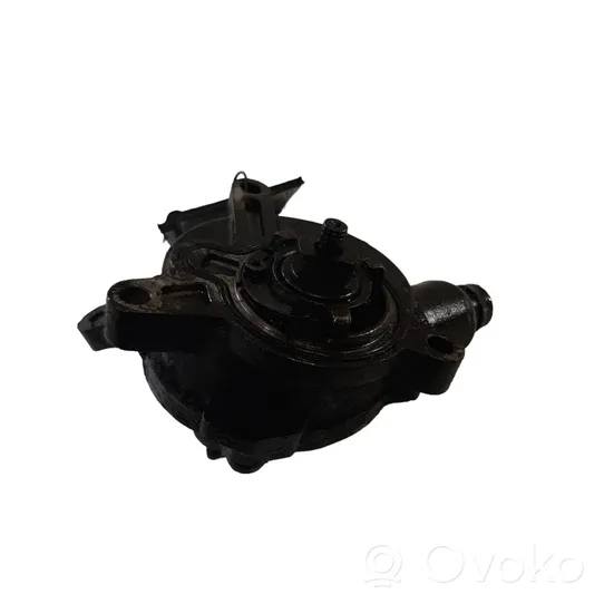 Volvo V70 Vacuum pump 08658230