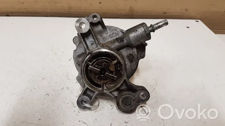 Volvo V50 Pompe à vide D16513