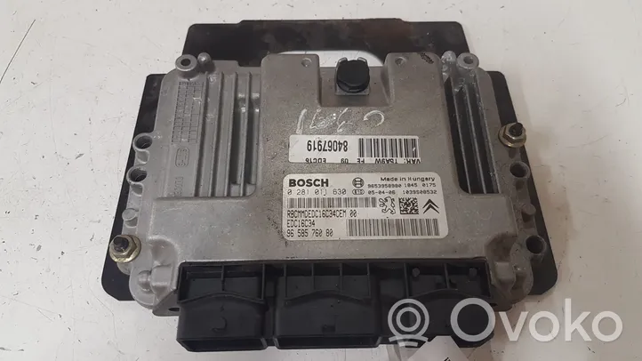 Peugeot 307 Calculateur moteur ECU 0281011630