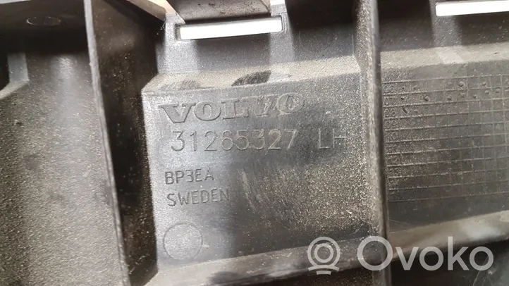 Volvo V70 Uchwyt / Mocowanie zderzaka tylnego 31265327