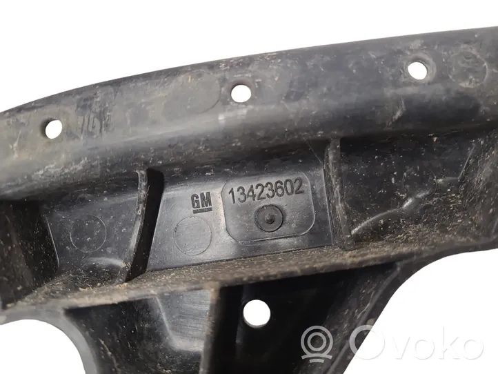 Opel Astra K Travesaño de apoyo del amortiguador delantero 13423602