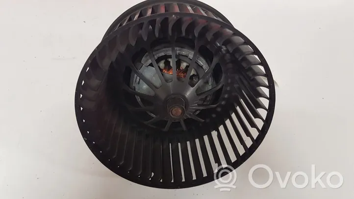 Volvo V40 Ventola riscaldamento/ventilatore abitacolo AV6N18456AA