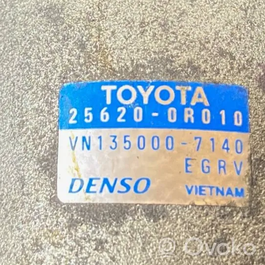 Toyota Corolla Verso E121 EGR-venttiili 256200R010