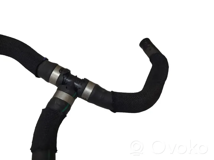 Volvo V60 Engine coolant pipe/hose 207534