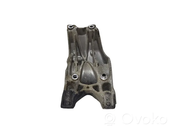 Mercedes-Benz B W246 W242 Staffa del cuscinetto di supporto dell’albero di trasmissione A6512200131