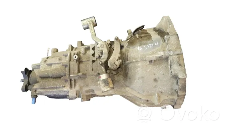 Renault Master III Manual 6 speed gearbox 320108045R