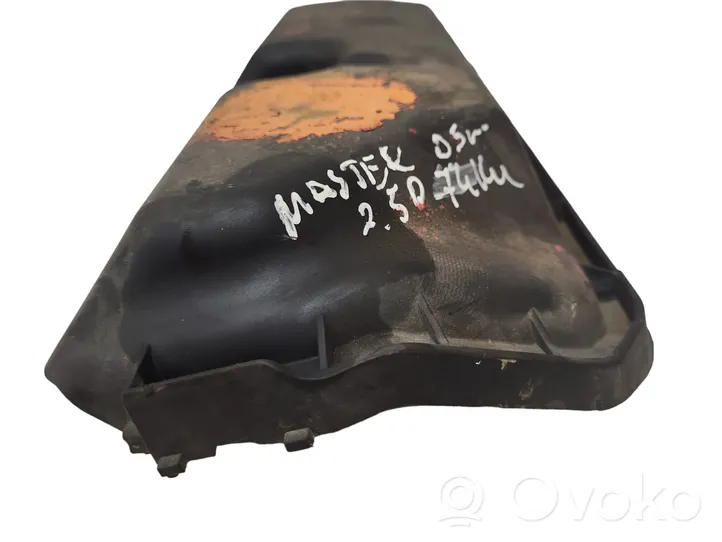 Renault Master II Couvercle cache moteur 8200397655